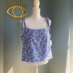 Old Navy Periwinkle Floral Ribbon Tied Crop Top